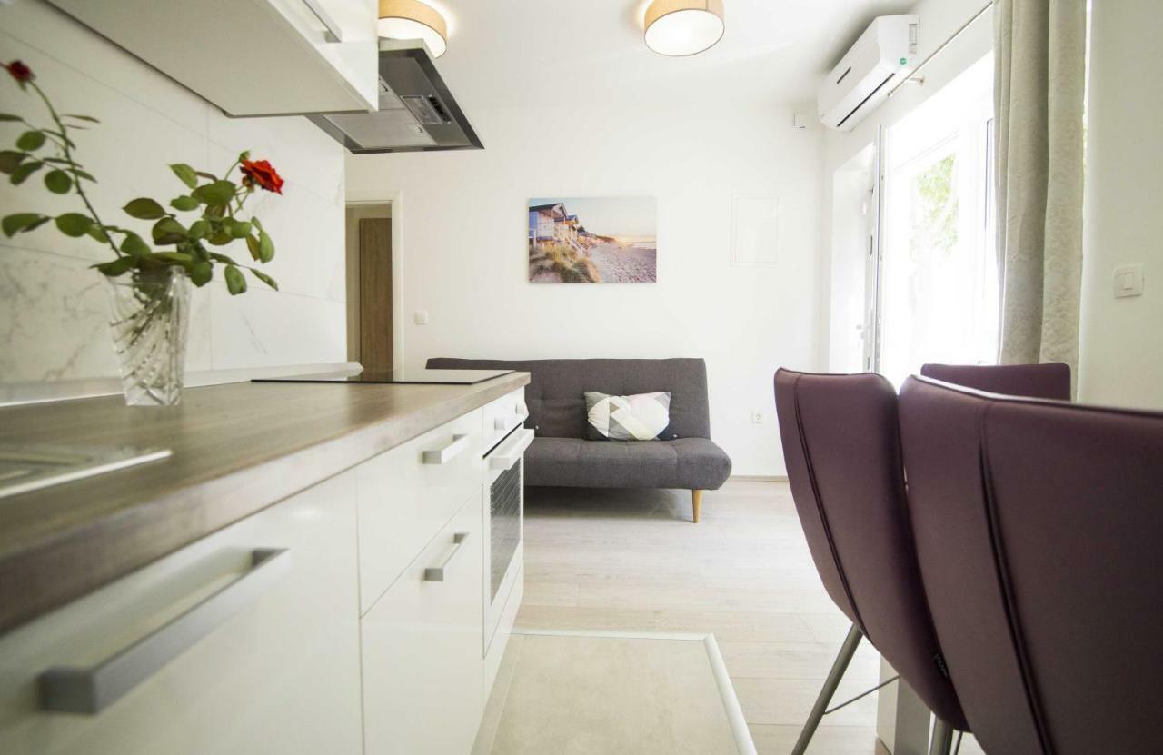 Apartman Neyra 3 Σπλιτ Εξωτερικό φωτογραφία